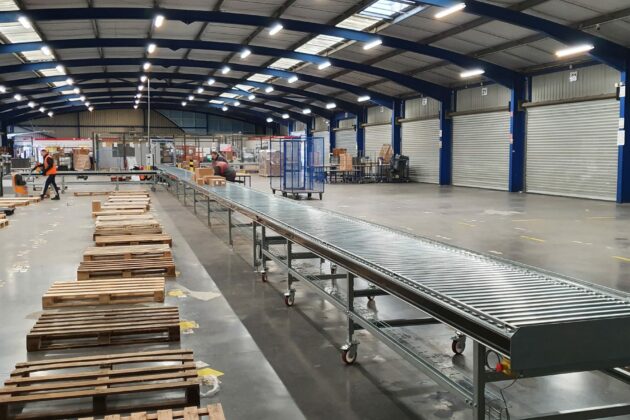 Logistique convoyeur rouleaux