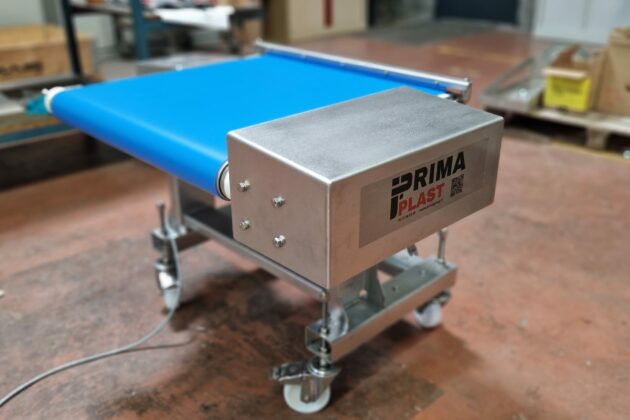 Ce convoyeur hygiénique à variation de fréquence est conçu pour assurer un transport précis et contrôlé des produits dans les environnements industriels exigeants.