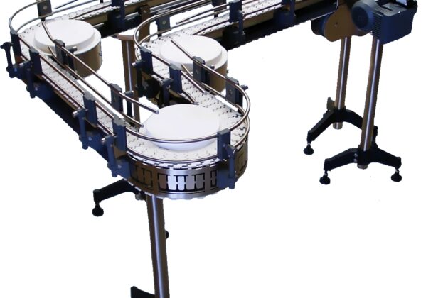 Convoyeur à palettes plastiques