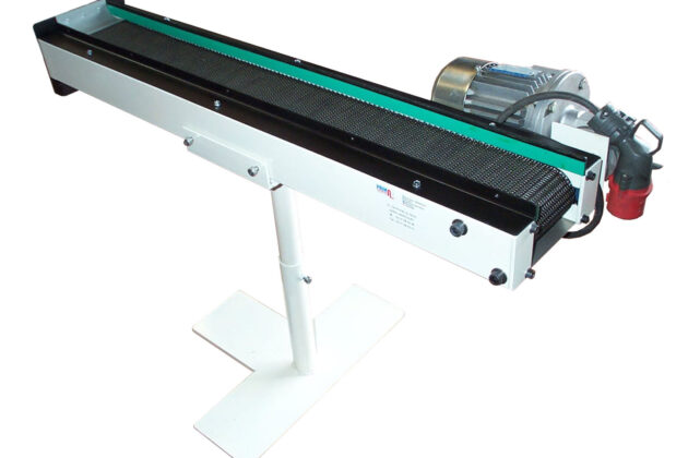 Convoyeur à maille métallique