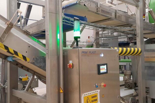 Ligne de convoyage en production alimentaire