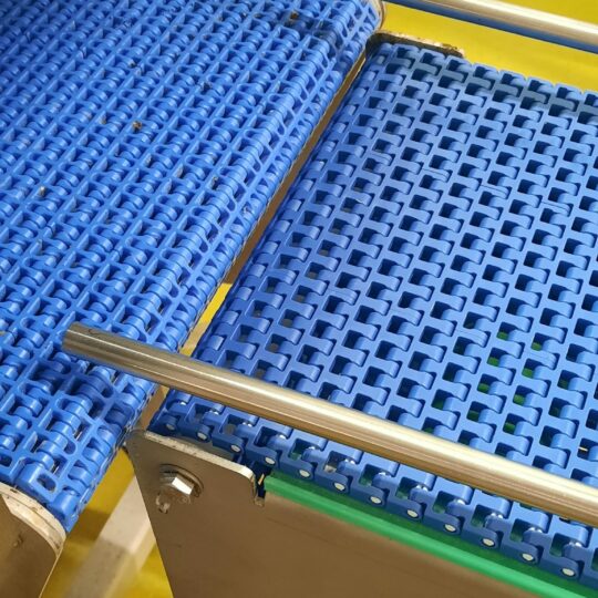 Comment choisir le convoyeur industriel adapté à votre projet ?