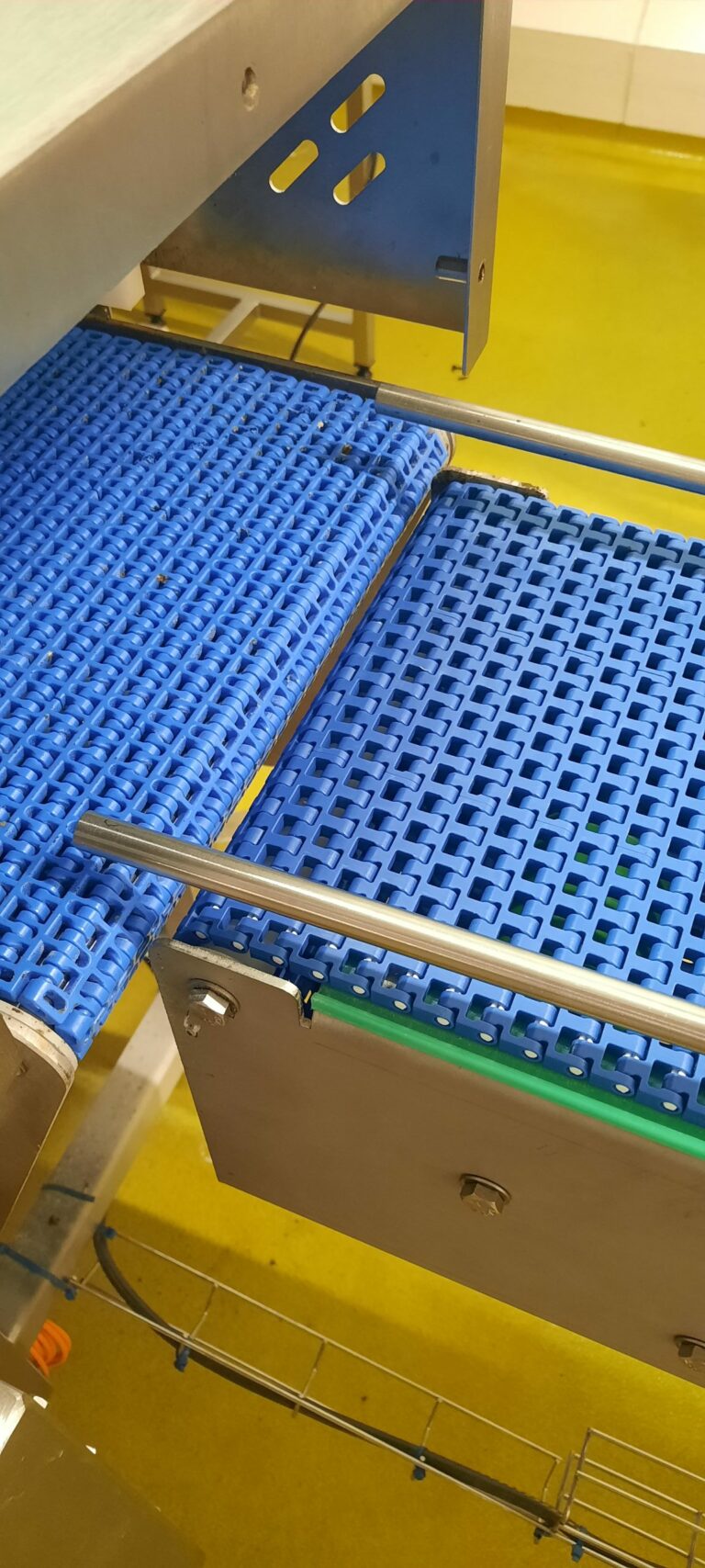 Comment choisir le convoyeur industriel adapté à votre projet ?