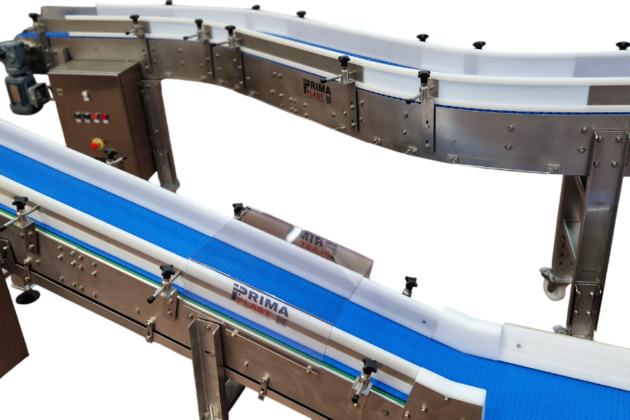 Convoyeurs équipés de bande modulaire en plastique : configurations disponibles en élévateur, en ligne droite ou en courbe. Conception personnalisée selon les contraintes d’implantation.